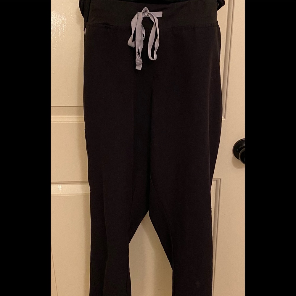 Figs jogger scrubs